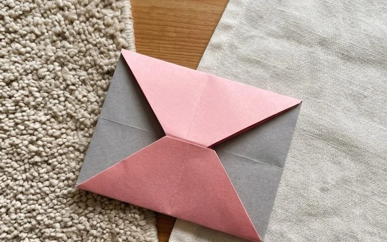 Origami Pocket: Step-by-Step Instructions